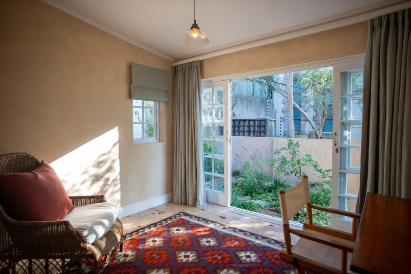 To Let 4 Bedroom Property for Rent in Hobie Beach Western Cape